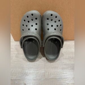 EUC Crocs Classic Clogs in Chocolate Size 7W/5M